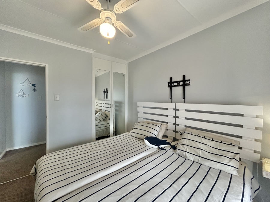 3 Bedroom Property for Sale in Wavecrest Eastern Cape